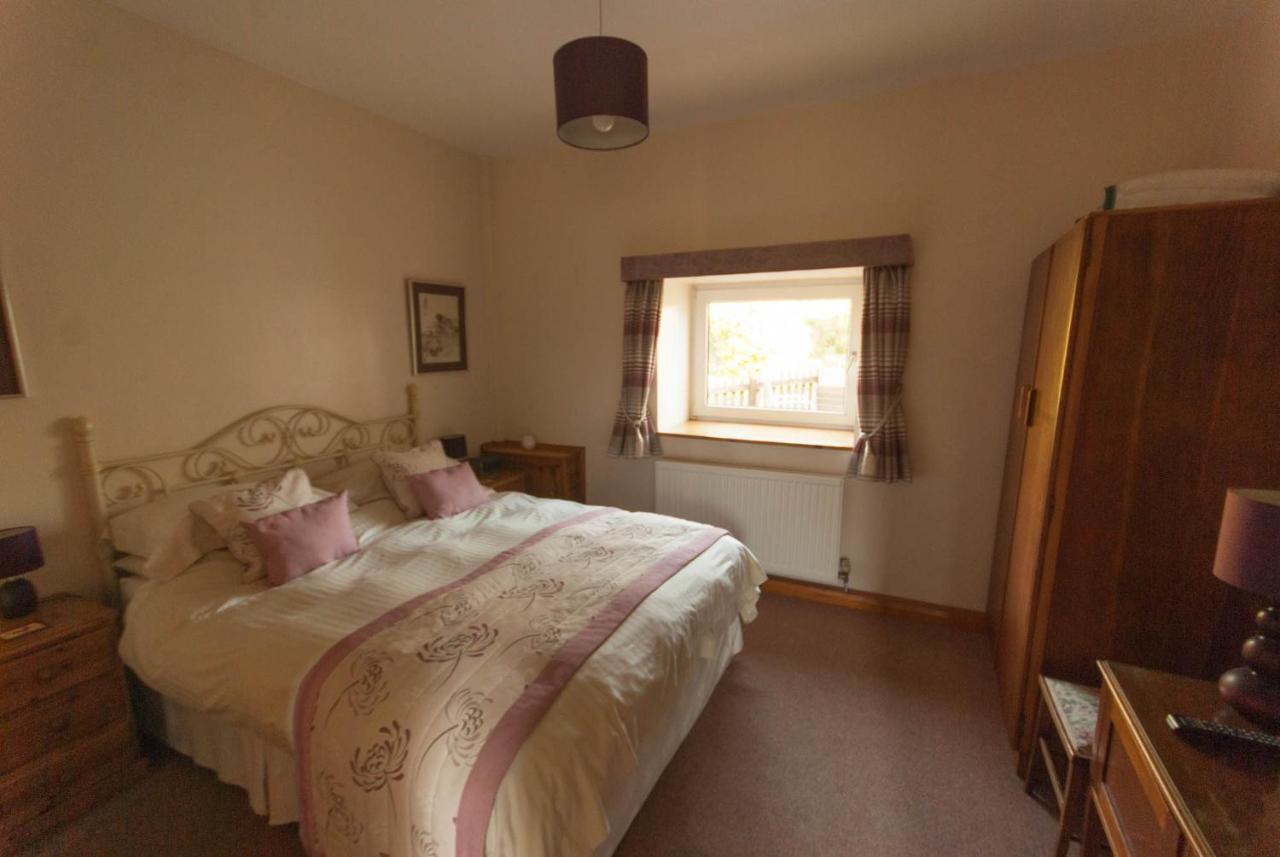 Greyfield Farm Cottages Farmborough Экстерьер фото