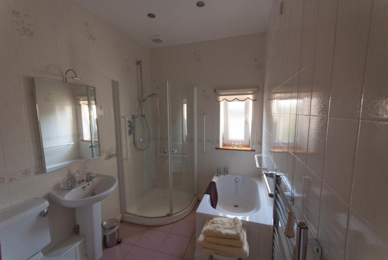 Greyfield Farm Cottages Farmborough Экстерьер фото