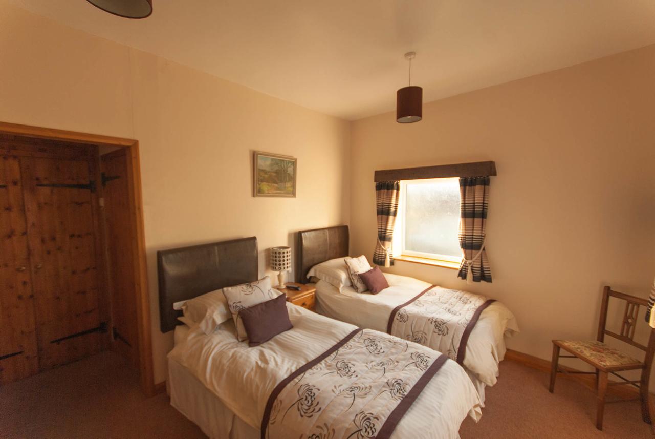 Greyfield Farm Cottages Farmborough Экстерьер фото